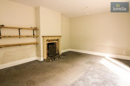 2 bedroom Terraced House for sale in Eastfield Road, Louth, LN11
