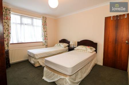 3 bedroom Detached bungalow for sale in Main Road, Saltfleet, LN11