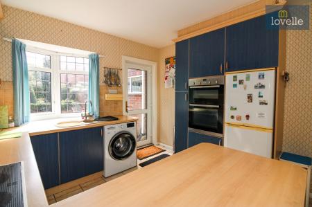 3 bedroom Detached bungalow for sale in Main Road, Saltfleet, LN11