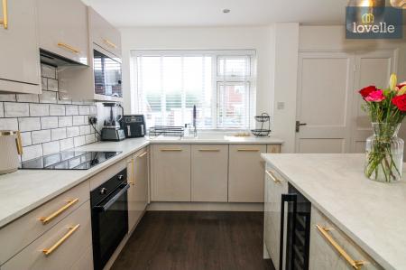 3 bedroom Detached bungalow for sale in Orchard Close, Louth, LN11