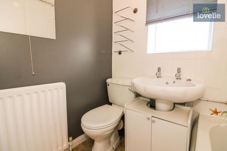 3 bedroom Semi-detached house for sale in Holmes Close, Louth, LN11