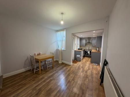 3 bedroom Terraced House to let in Queen Street, Louth, LN11