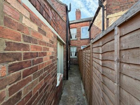 3 bedroom Terraced House to let in Queen Street, Louth, LN11