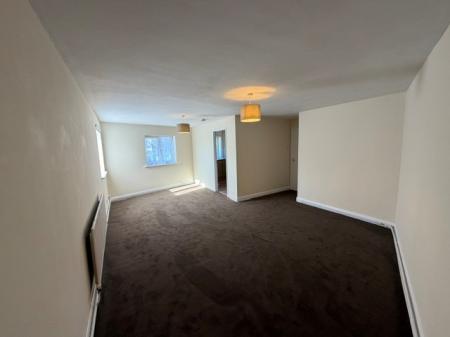 1 bedroom Flat to let in Newmarket, Louth, LN11