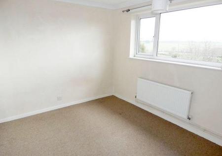 2 bedroom Terraced House to let in Javelin Avenue, Brookenby, LN8