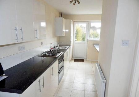 2 bedroom Terraced House to let in Javelin Avenue, Brookenby, LN8