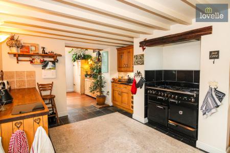 4 bedroom House for sale in Main Road, Saltfleetby, LN11