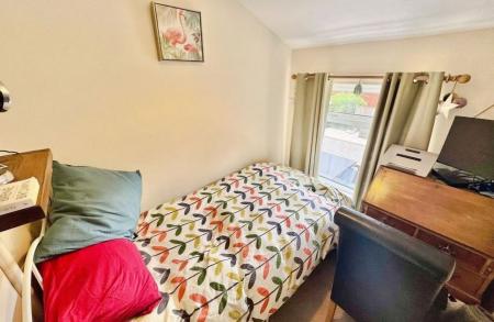 3 bedroom Semi-detached house for sale in Keddington Road, Louth, LN11