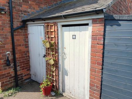 3 bedroom Semi-detached house for sale in Keddington Road, Louth, LN11
