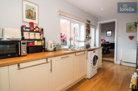 3 bedroom Semi-detached house for sale in Keddington Road, Louth, LN11