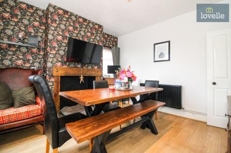 3 bedroom Semi-detached house for sale in Keddington Road, Louth, LN11