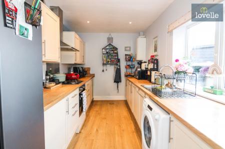 3 bedroom Semi-detached house for sale in Keddington Road, Louth, LN11