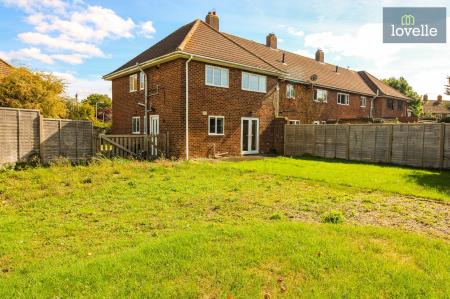 4 bedroom House for sale in Wallis Road, Louth, LN11