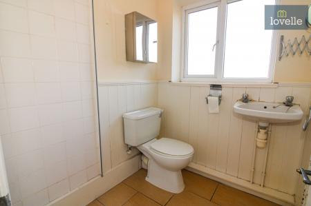 4 bedroom House for sale in Wallis Road, Louth, LN11