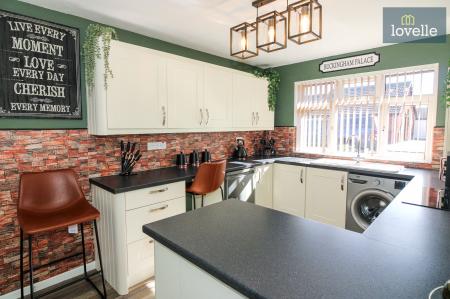 2 bedroom Semi-detached bungalow for sale in Buckingham Road, Louth, LN11