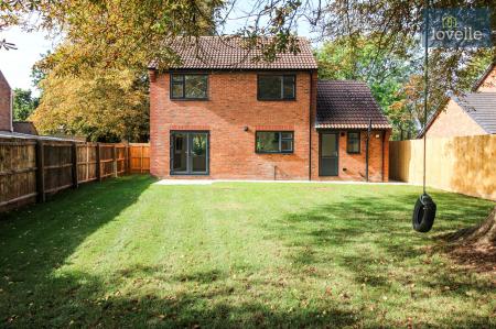 3 bedroom Detached house for sale in Carlton Road, Manby, LN11