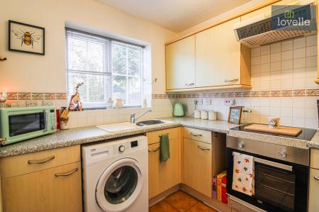 2 bedroom Semi-detached house for sale in Bradley Close, Louth, LN11