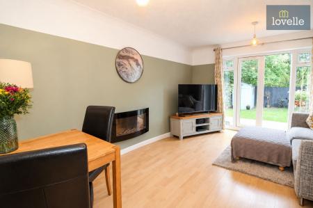 2 bedroom Semi-detached house for sale in Bradley Close, Louth, LN11