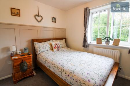 2 bedroom Semi-detached house for sale in Bradley Close, Louth, LN11