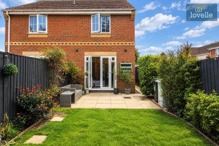 2 bedroom Semi-detached house for sale in Bradley Close, Louth, LN11