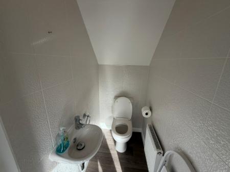 3 bedroom Semi-detached house to let in Hazel Walk ,, Alford, LN13