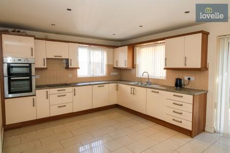 4 bedroom Detached house for sale in Woolpack Meadows, North Somercotes, LN11