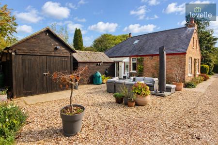 2 bedroom Detached bungalow for sale in Authorpe, Louth, LN11