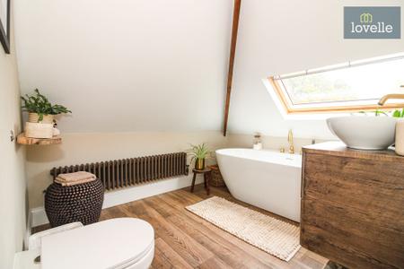 2 bedroom Detached bungalow for sale in Authorpe, Louth, LN11