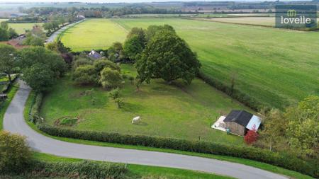 2 bedroom Detached bungalow for sale in Authorpe, Louth, LN11