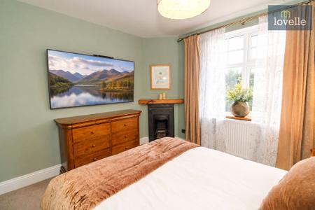 2 bedroom Detached bungalow for sale in Authorpe, Louth, LN11