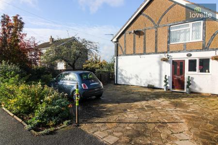 4 bedroom Detached house for sale in Jubilee Road, North Somercotes, LN11