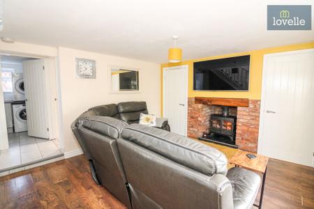 4 bedroom Detached house for sale in Jubilee Road, North Somercotes, LN11