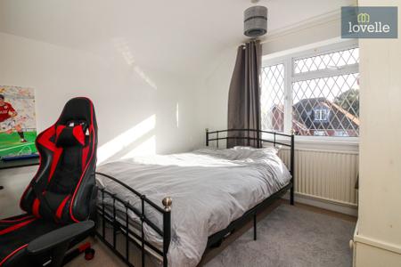 4 bedroom Detached house for sale in Jubilee Road, North Somercotes, LN11