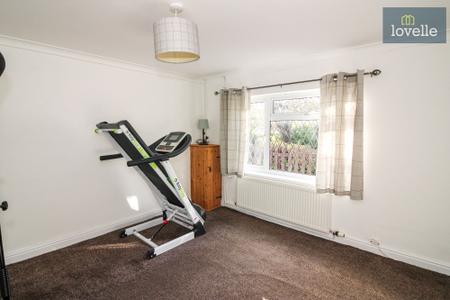 4 bedroom Detached house for sale in Jubilee Road, North Somercotes, LN11