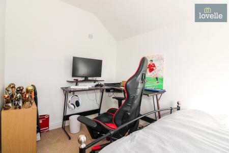 4 bedroom Detached house for sale in Jubilee Road, North Somercotes, LN11