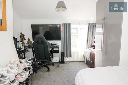 4 bedroom Detached house for sale in Jubilee Road, North Somercotes, LN11