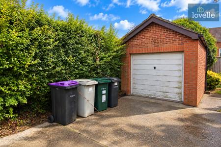 2 bedroom Semi-detached bungalow for sale in Vampire Road, Manby, LN11