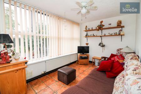 3 bedroom Detached bungalow for sale in Main Road, South Reston, LN11