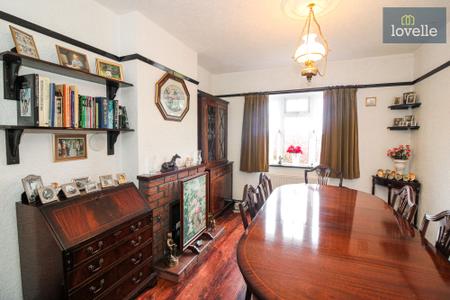 3 bedroom Detached bungalow for sale in Main Road, South Reston, LN11