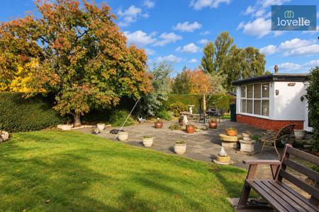 3 bedroom Detached bungalow for sale in Main Road, South Reston, LN11