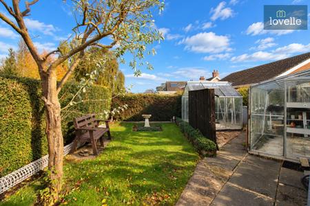3 bedroom Detached bungalow for sale in Main Road, South Reston, LN11