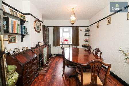 3 bedroom Detached bungalow for sale in Main Road, South Reston, LN11