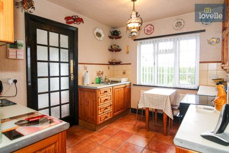 3 bedroom Detached bungalow for sale in Main Road, South Reston, LN11
