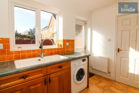 3 bedroom Semi-detached house for sale in Bradley Close, Louth, LN11