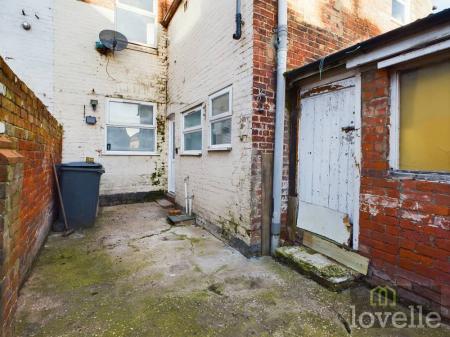 4 bedroom Terraced House for sale in Alford Road, Sutton on Sea, LN12