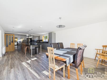 3 bedroom Detached bungalow for sale in Alford Road, Mablethorpe, LN12