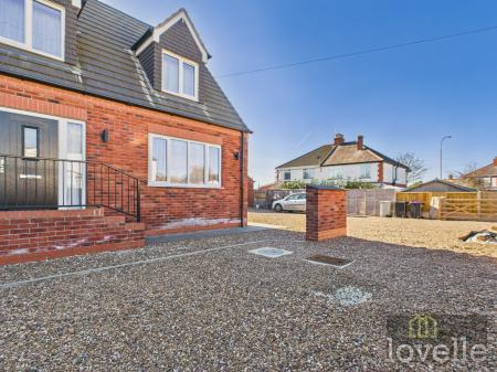 3 bedroom Detached bungalow for sale in Alford Road, Mablethorpe, LN12