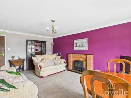 2 bedroom Detached bungalow for sale in Chanctonbury Way, Sutton on Sea, LN12