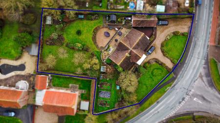 4 bedroom Detached house for sale in Beesby Road, Maltby le Marsh, LN13