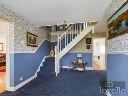 4 bedroom Detached house for sale in Beesby Road, Maltby le Marsh, LN13